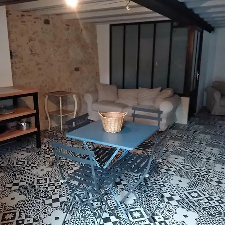 Le Cabanon De Nanou Holiday home *